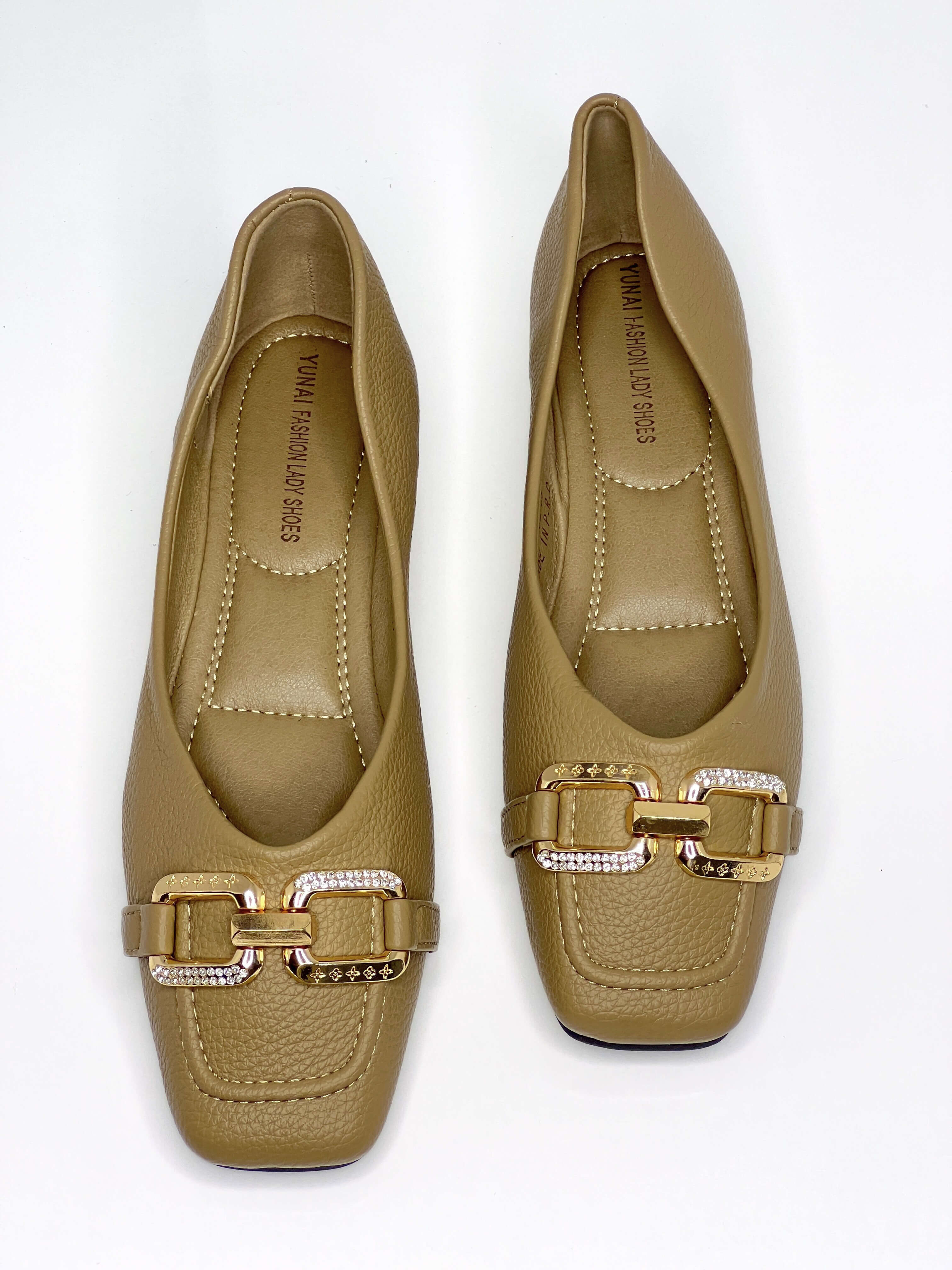 کفش عروسکی خاکی رنگ پاشنه مخفی ۲ سانتی